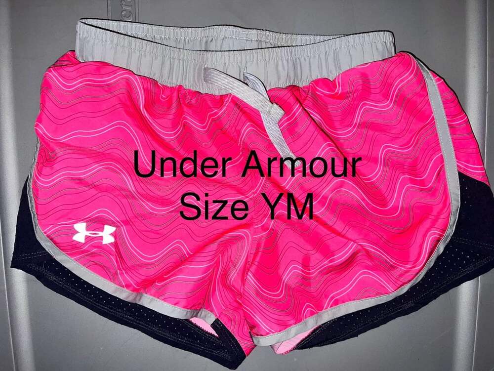 Under Armour Shorts Size YM Pink Wavy Print Athletic Running
